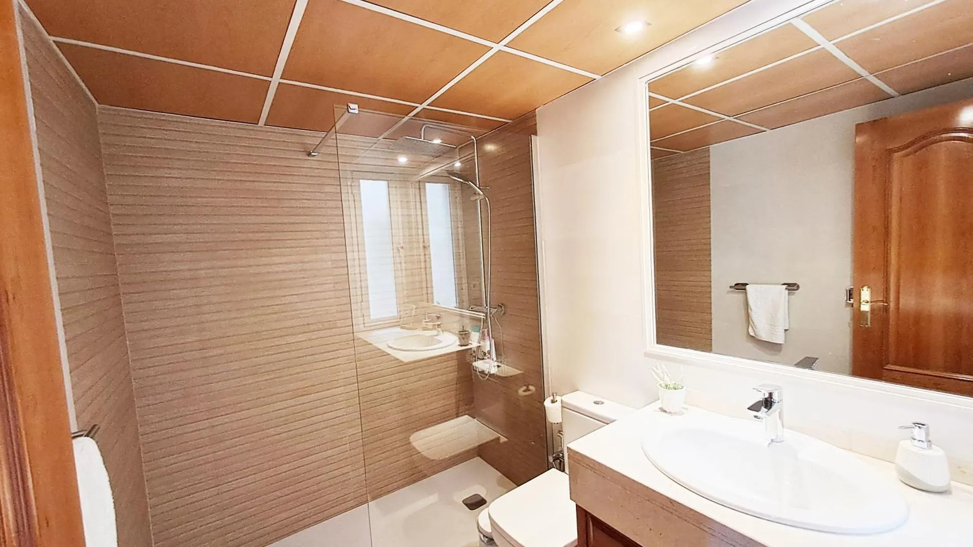 Ferienwohnung Luminoso Apartamento A 10 Minutos Del Centro Granada